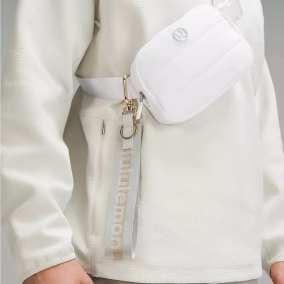 Lululemon Never Lost Keychain - Picture 4 of 6